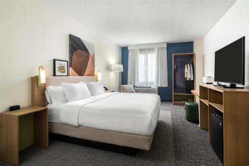 Madison Hotel | Spark By Hilton Madison Central