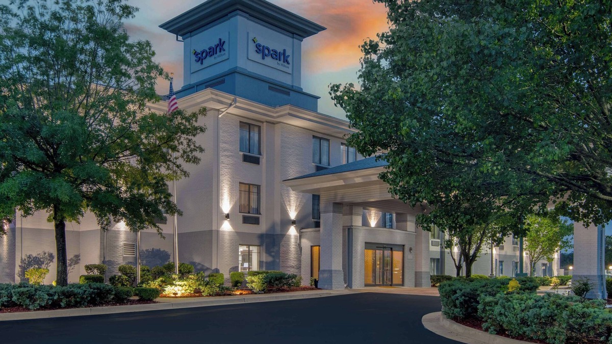 Gunter Afs Hotel | Spark by Hilton Montgomery EastChase