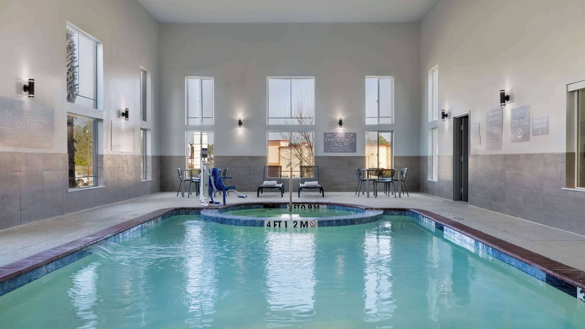 Nacogdoches Hotel | Spark by Hilton Nacogdoches
