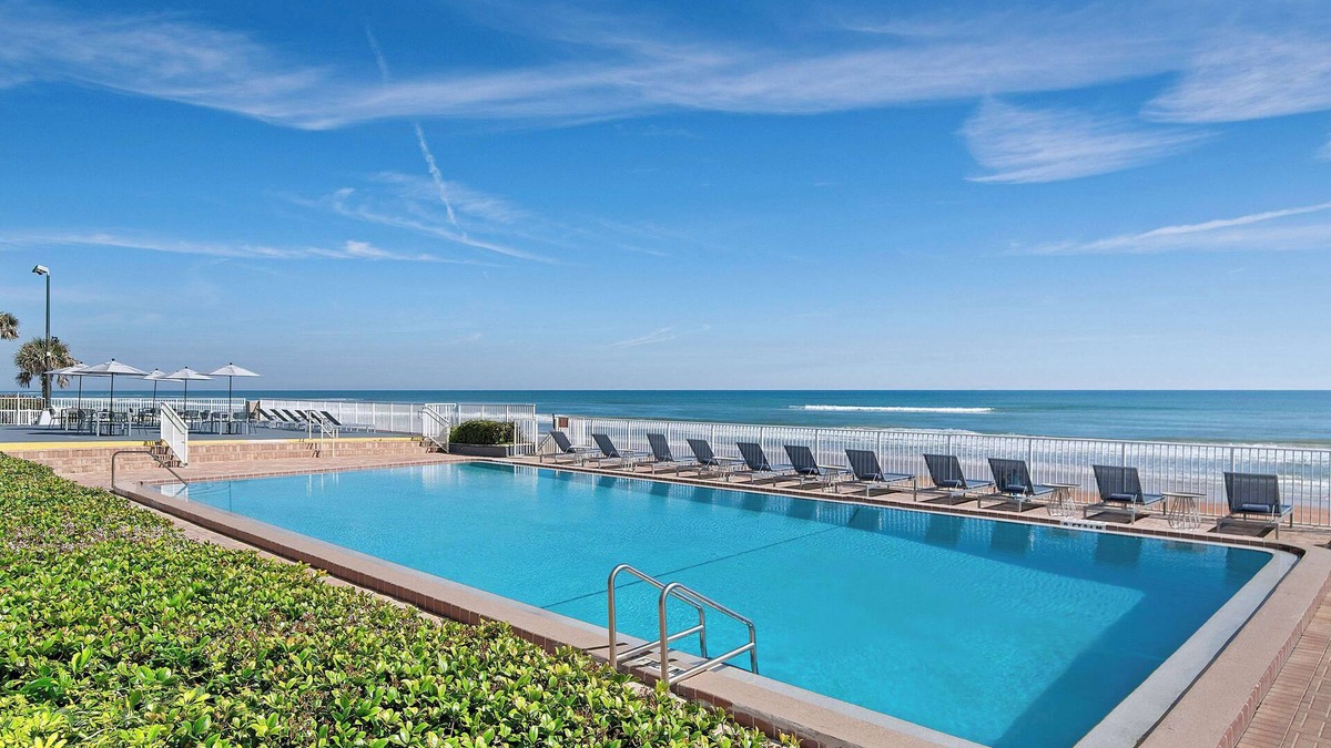 Ormond Beach Hotel | Spark by Hilton Ormond Beach Oceanfront