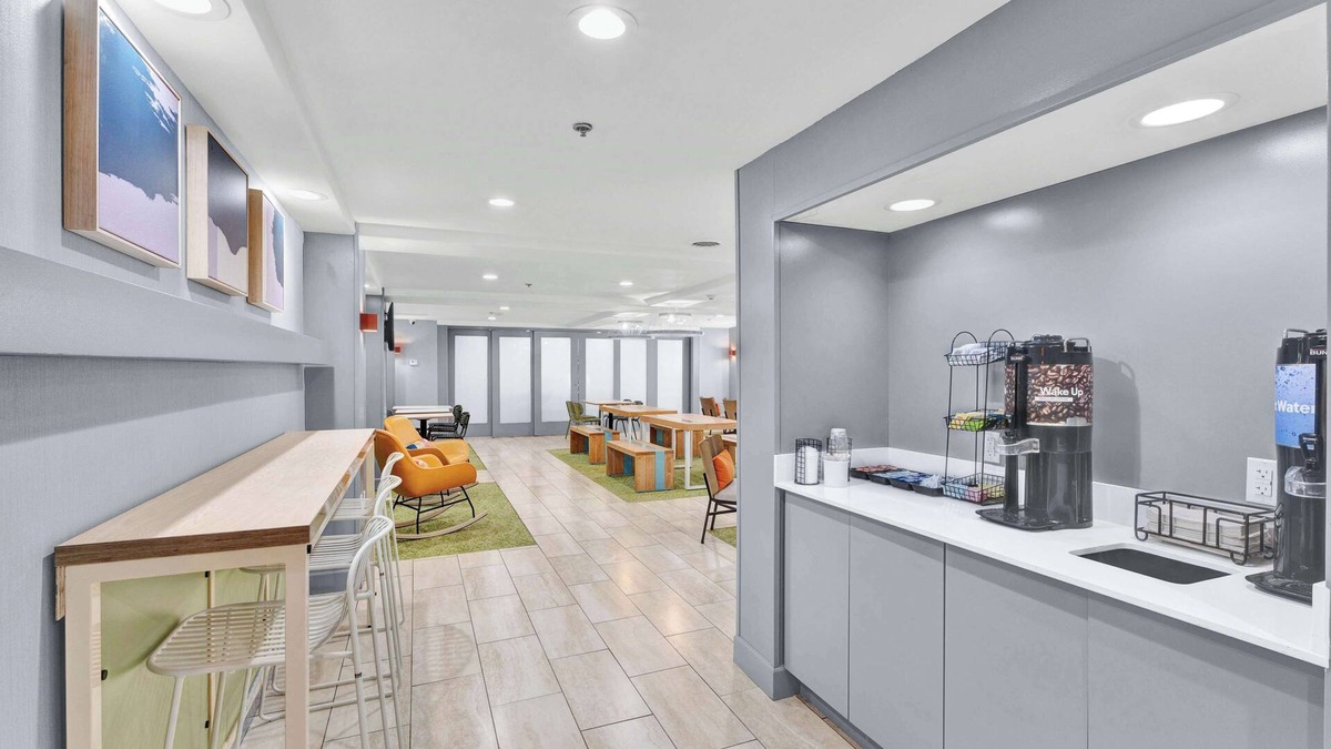 Plymouth Hotel | Spark by Hilton Plymouth