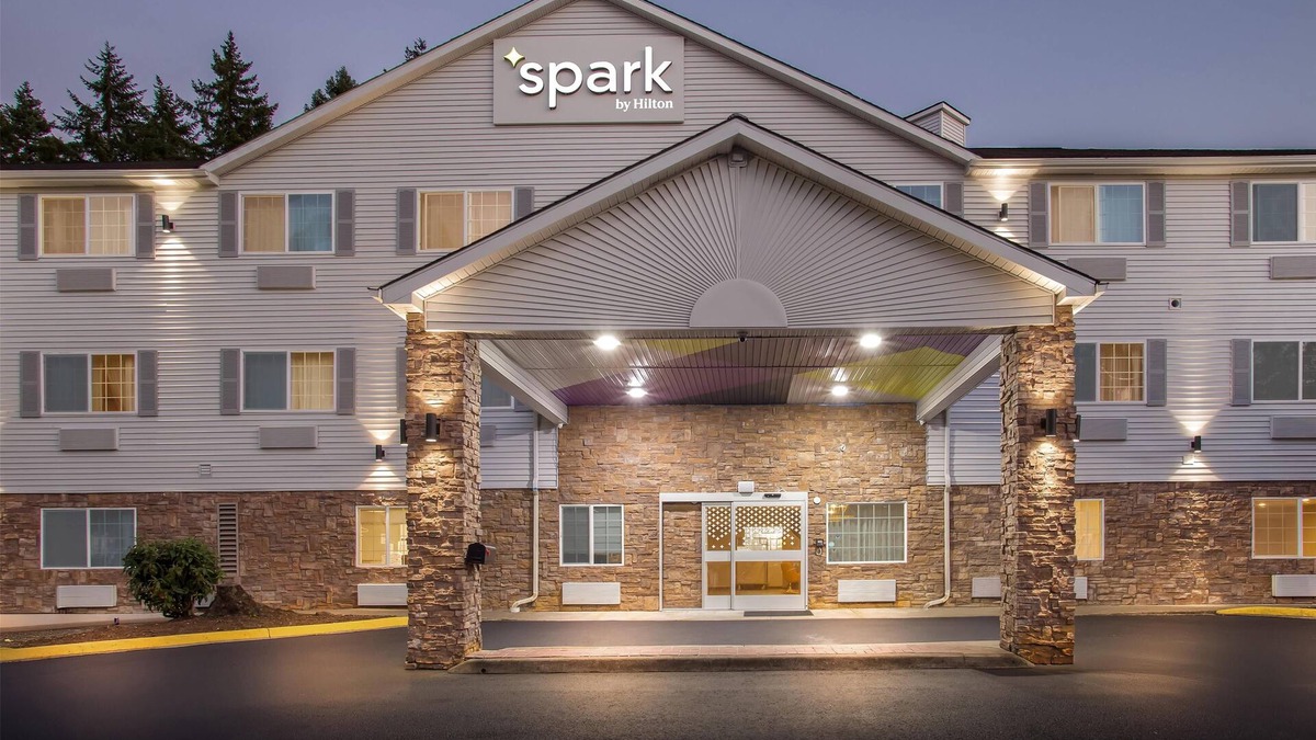 Tumwater Hotel | Spark by Hilton Tumwater