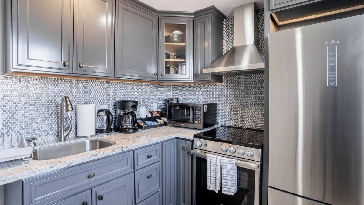 Pacifica House | ★ Sparkling Clean Newly Built Luxury Guest Suite Near SF, SFO, BART & Beach