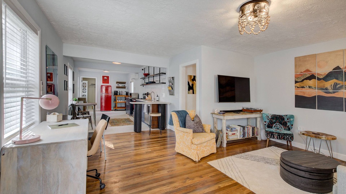 Reynoldstown Cottage | Sparkling Clean! Walkable Reynoldstown Cottage!