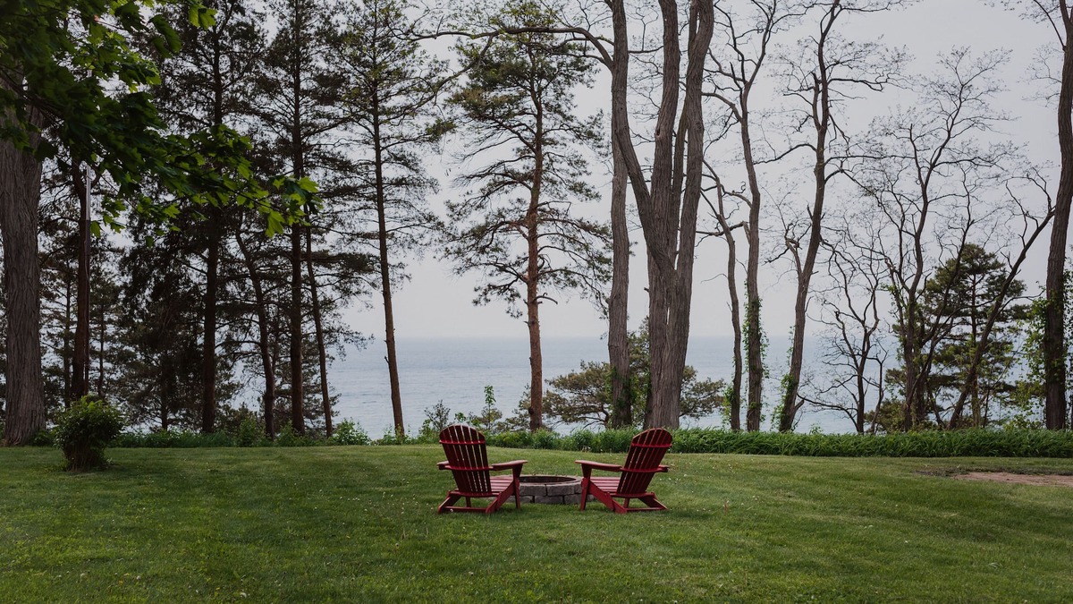 Wyoming Cottage | Sparks on the Water- Blue Point Bay II