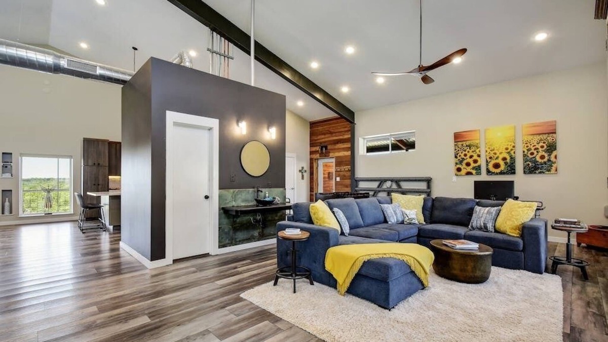 Johnson City House | Sparrow Ridge> Unparalleled Sunset Views, Private Texas Hill Country Retreat