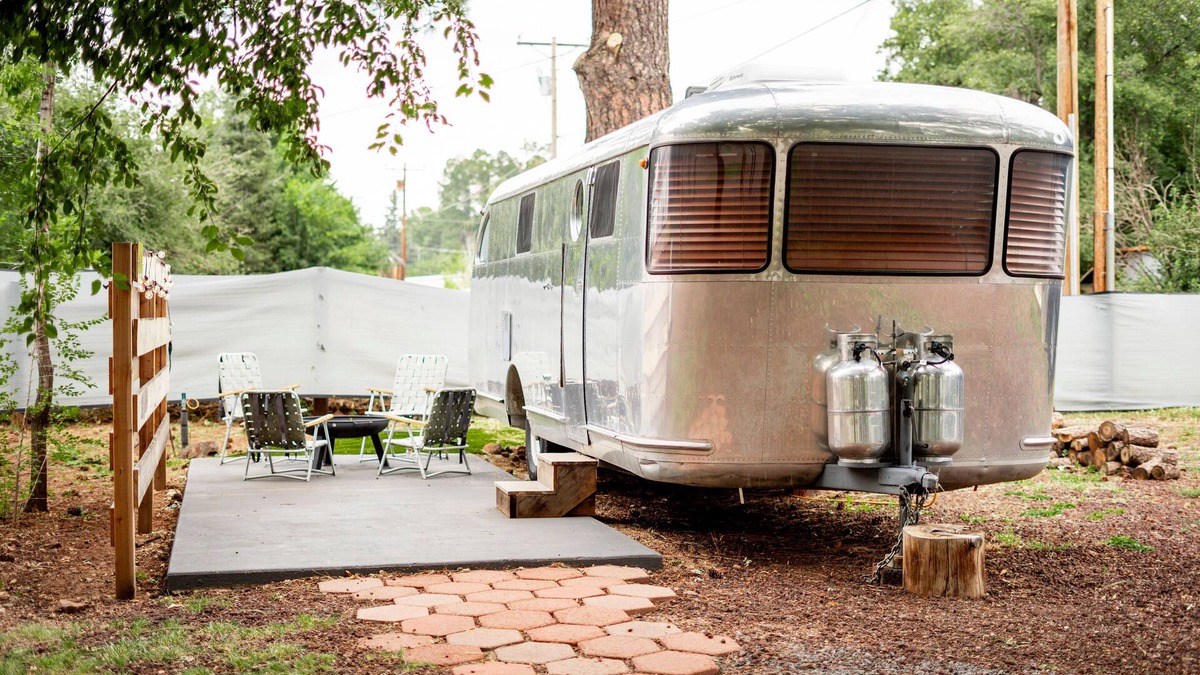 Pinetop Hotel | Spartan Manor (Will)