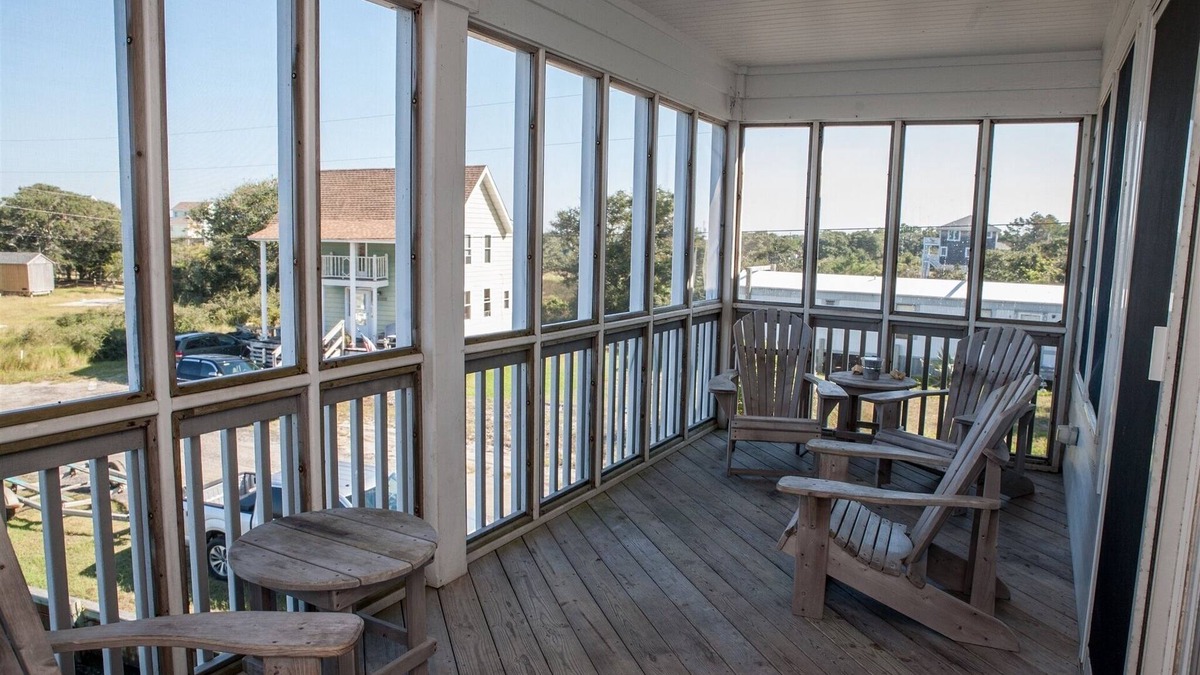 Buxton House | Spartina 3 Bedroom Cottage by RedAwning