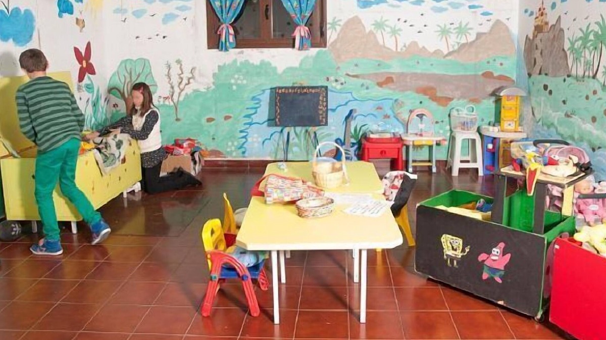 Torrecillas de la Tiesa Cottage | Special rural house for large groups with children