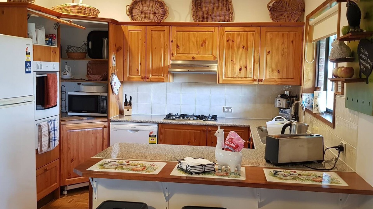Big Hill Other | SPECIAL $60pp/n at the ECO OLIVE FARMSTAY at Big Hill, min 6 persons. Sleeps 18