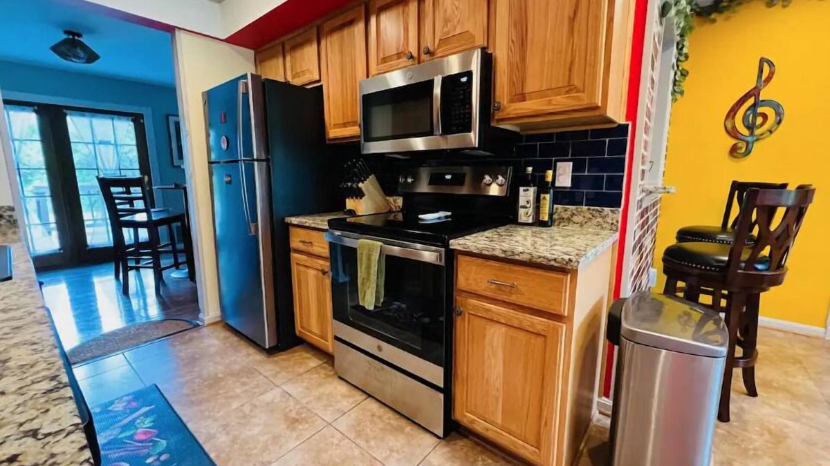 Annapolis House | SPECIAL OFFER! RATES REDUCED FOR THE REMAINDER OF 2024! 4BR Near Navy Stadium!"