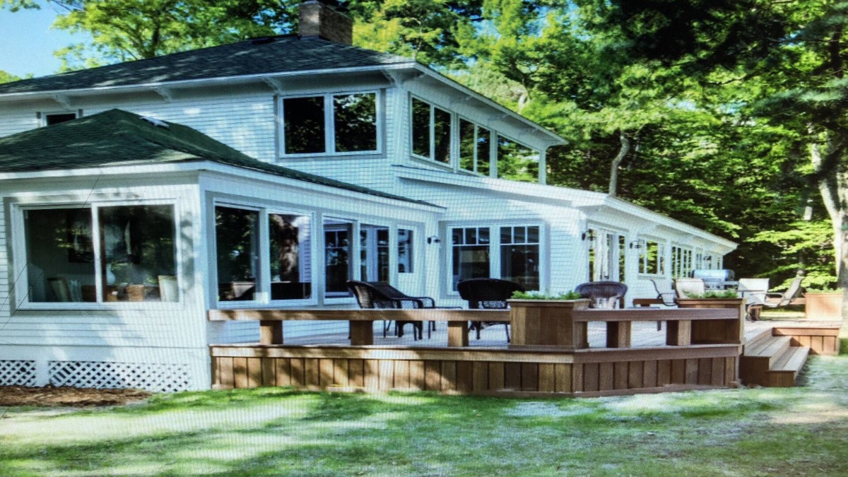 Elk Rapids House | SPECIAL RATE: Beautiful, newly renovated, 5 bdrm Lake House with stunning views!