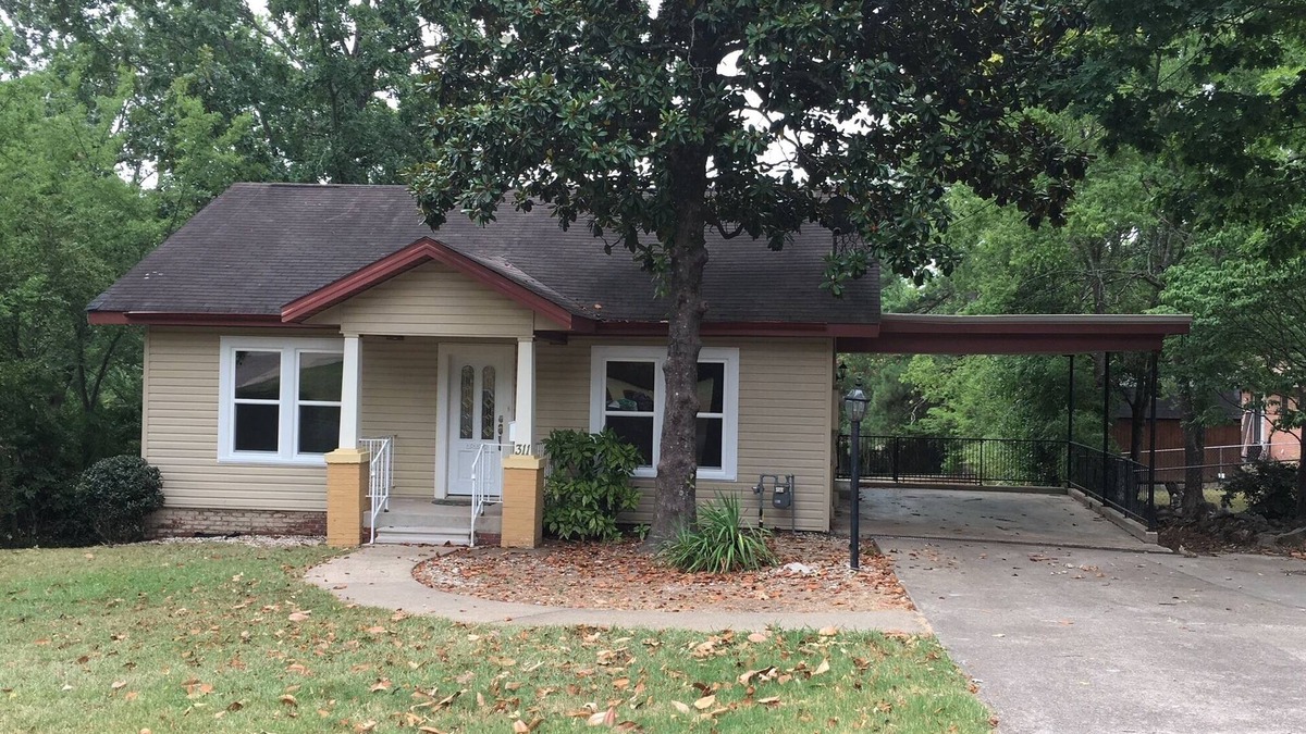 Hot Springs House | Special Summer Pricing! 4TH OF JULYWEEKEND NOW OPEN!nClose to everything!