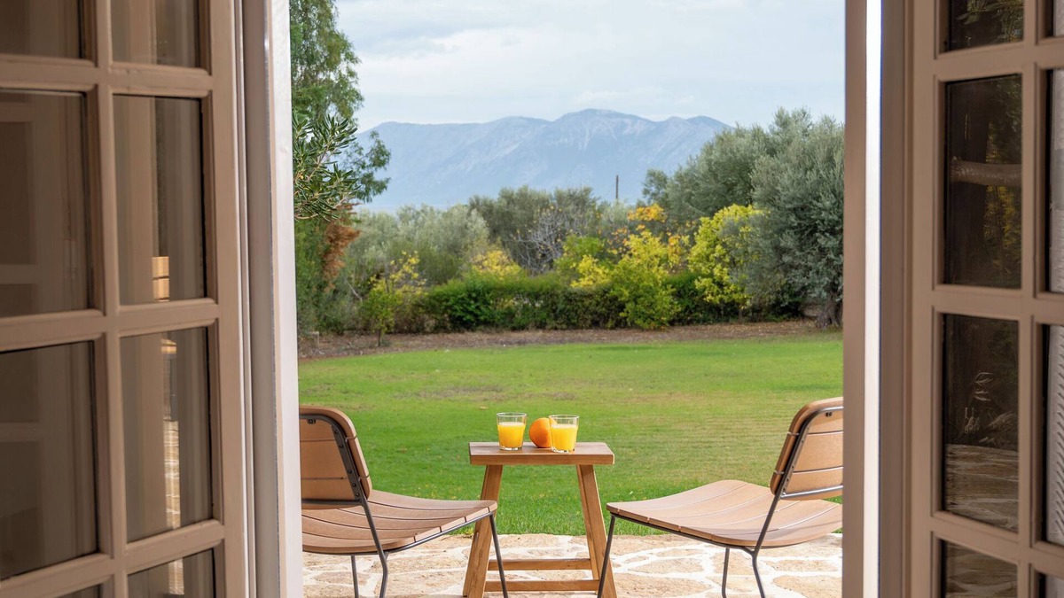 Chalcis House | special vacation home with Evia island landscapes. 5 min walk the beach