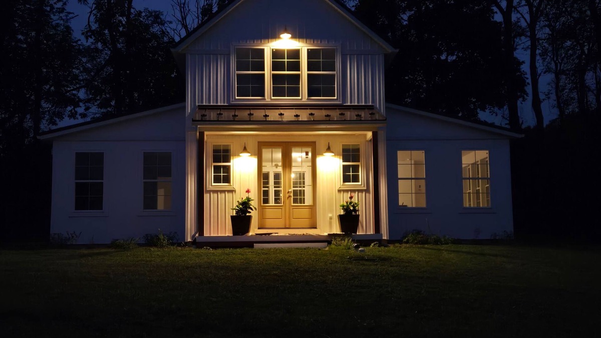 Elm Cottage | Spectacular 2BR/2BA private peaceful cottage - minutes from downtown Lititz.