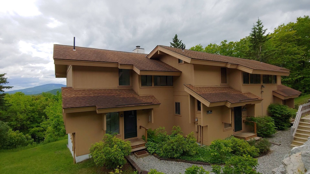 Bromley Mountain Condo | Spectacular 50 Radius Year Round Mountain View - 3+ Bedroom Townhouse