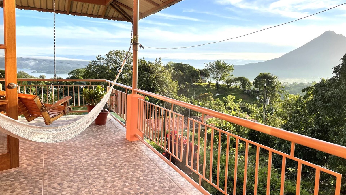 El Millon House | Spectacular Arenal Volcano and Lake Views