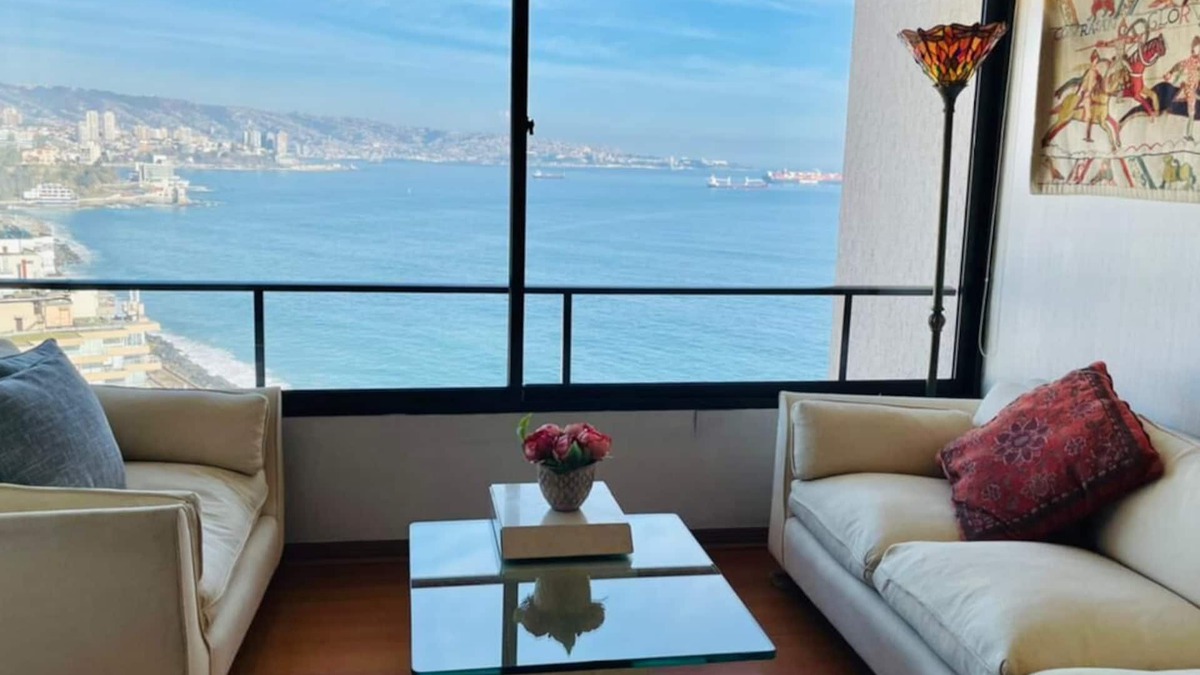 Vina del Mar Apartment | Spectacular Beachfront Apartment with Underground Parking
