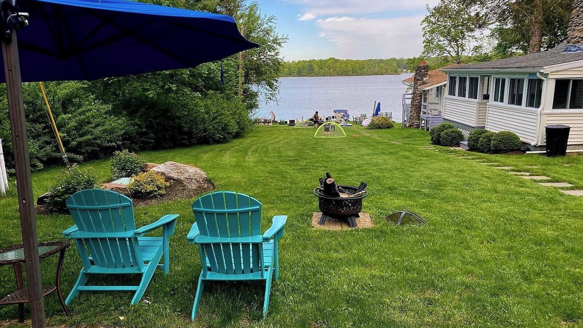 Lakeside House | Spectacular Cottage at Bantam Lake, Sleeps 12