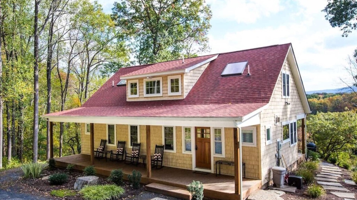 Front Royal Cottage | Spectacular Cottage with Shenandoah River Views