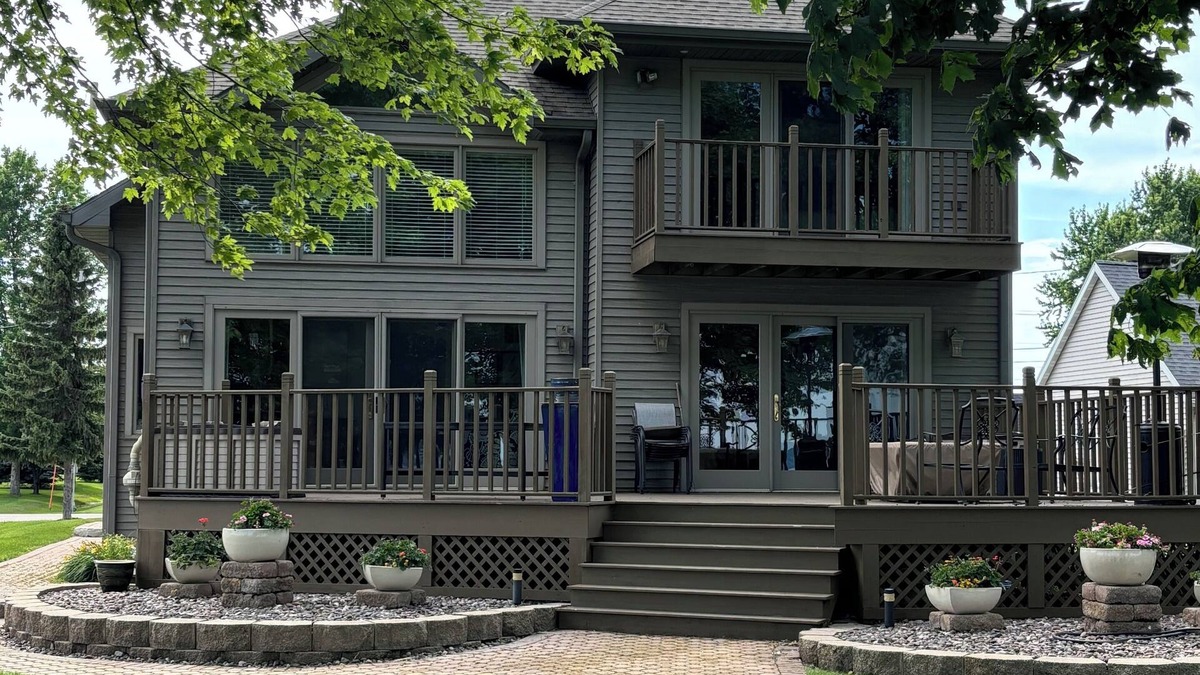 Fond du Lac House | Spectacular, four-bedroom waterfront home near EAA grounds and airport.