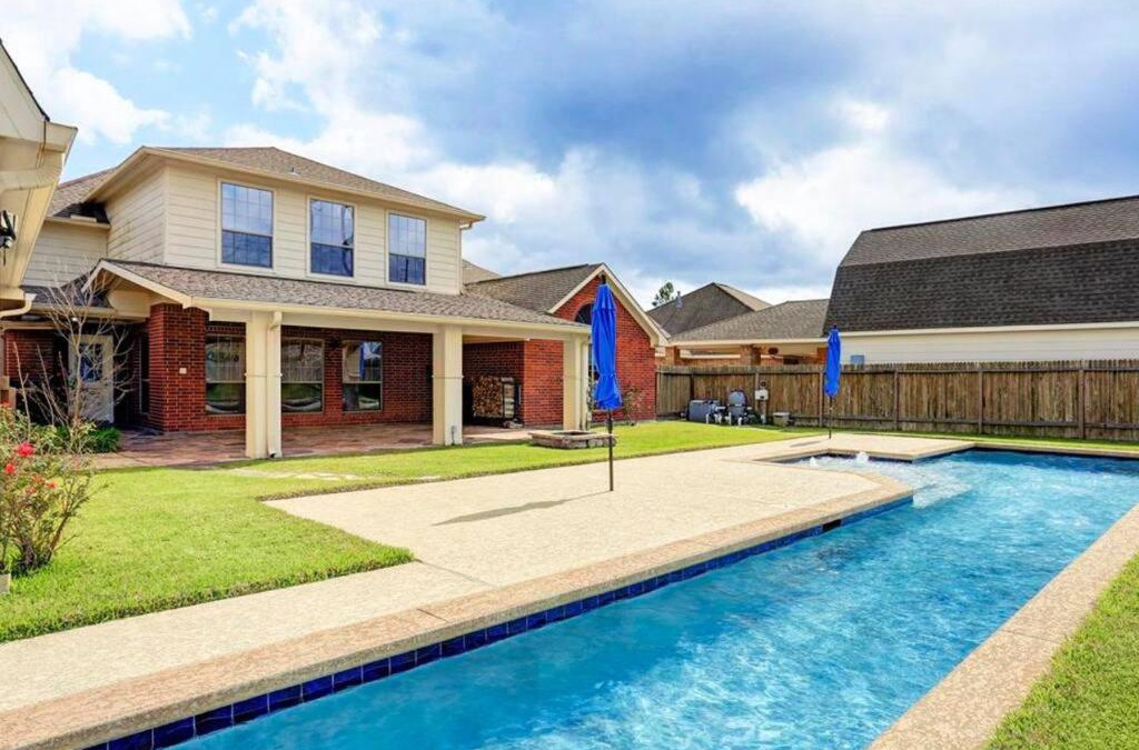Manvel House | Spectacular Home with A Private Pool & BBQ Grill!