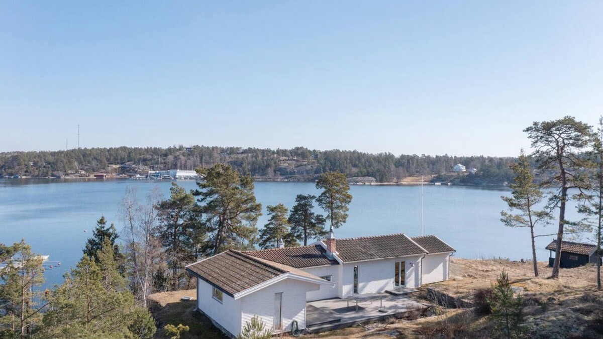 Dalaro Cottage | Spectacular lake plot, Stockholm archipelago, private beach