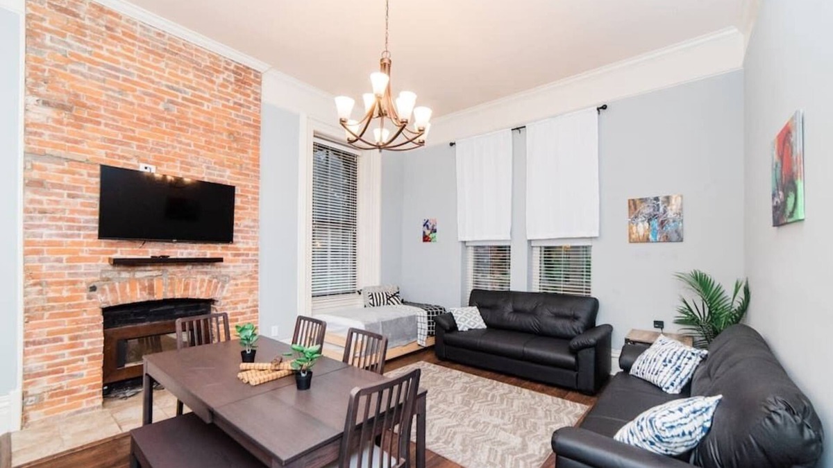 Allegheny-West Apartment | Spectacular Location - Walkable Entertainment