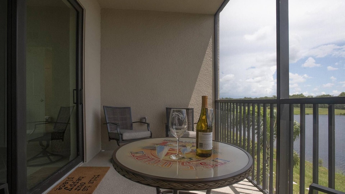 Braden River Condo | Spectacular luxury condo 2 Bed/2 Bath, 1,239 SF