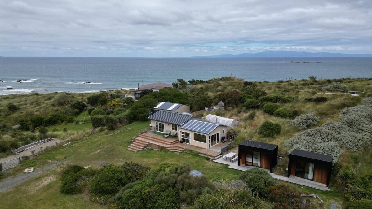Riverton Apartment | Spectacular Moana Views