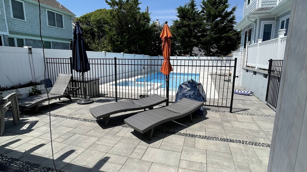 Atlantic Beach House | Spectacular modern house - just a few minutes from beach!