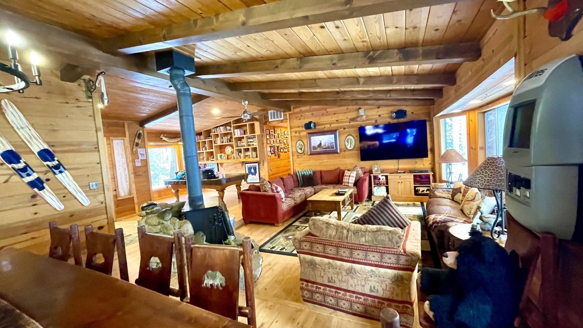 Upper Kingsbury House | Spectacular Mountain Home: Near Heavenly, Tahoe Rim Trail, Family Friendly, 10