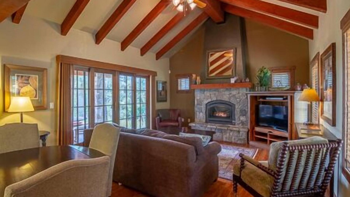 Tamarack Cottage | Spectacular Mountain Views | Private Patio / Hot Tub | Stone Fireplace