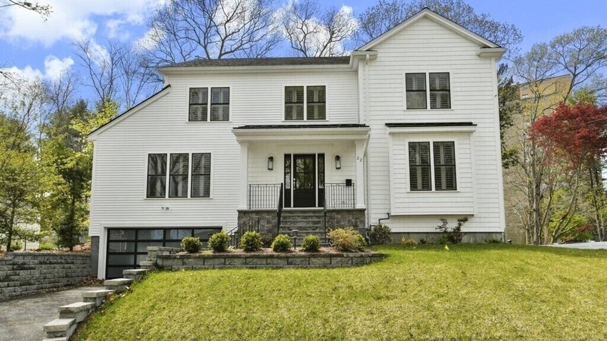 Thompsonville House | Spectacular New Construction Chestnut Hill House Walking Distance to Everything!