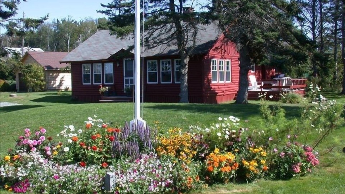 Pemaquid Point Cottage | Spectacular Ocean Waterfront - Walk to Pemaquid Light