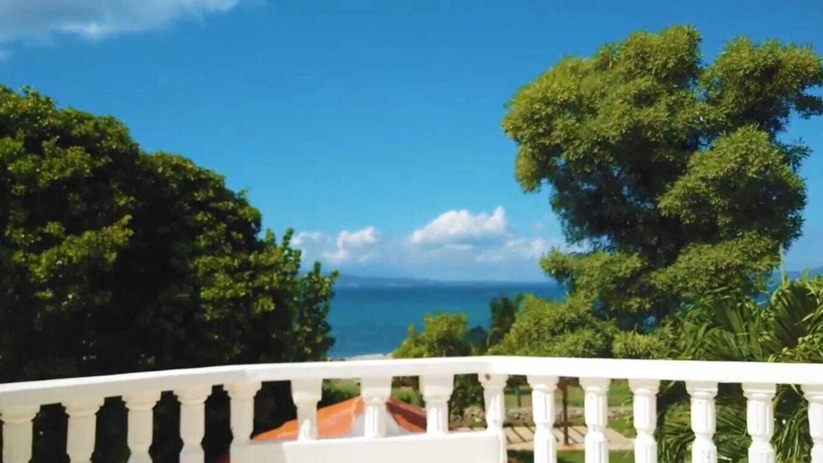 Azua Villa | "Spectacular Oceanfront Villa with Pool Paradise 6 Bedrooms 6 Baths - Sleeps 20"