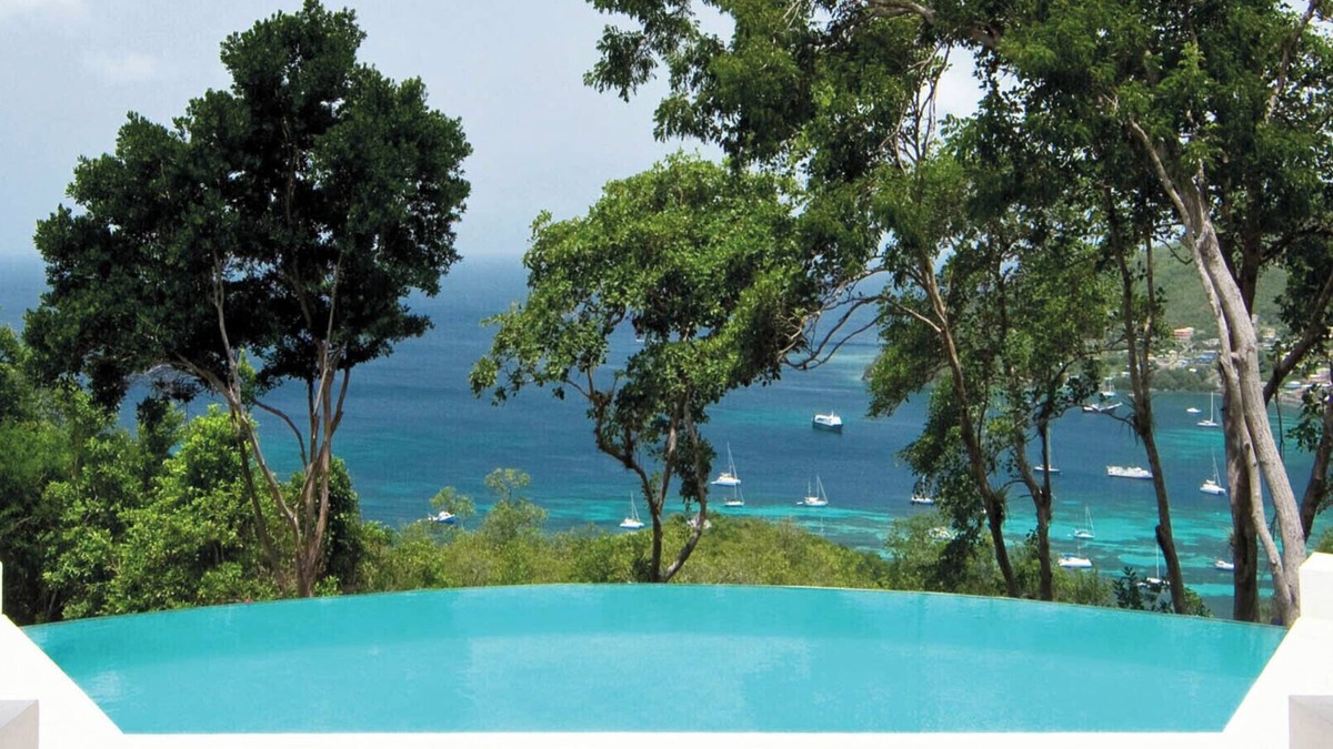 Friendship Bay Villa | Spectacular Rental Villa With Panoramic Sea & Sunset Views