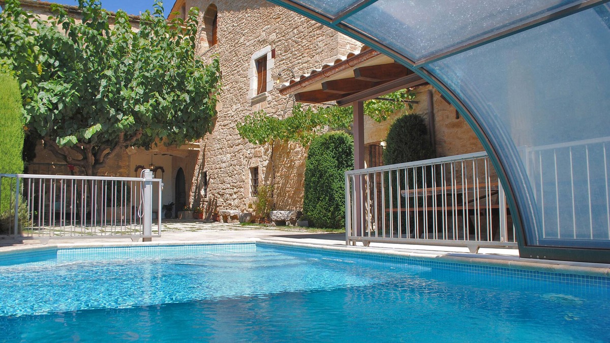 Mata Villa | Spectacular traditional Catalan villa with heated private pool 2km Banyoles lake