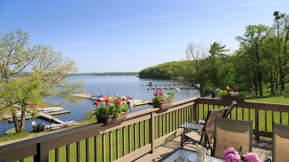 Hawley House | Spectacular View Luxury Lakefront Vacation Home on Lake Wallenpaupack