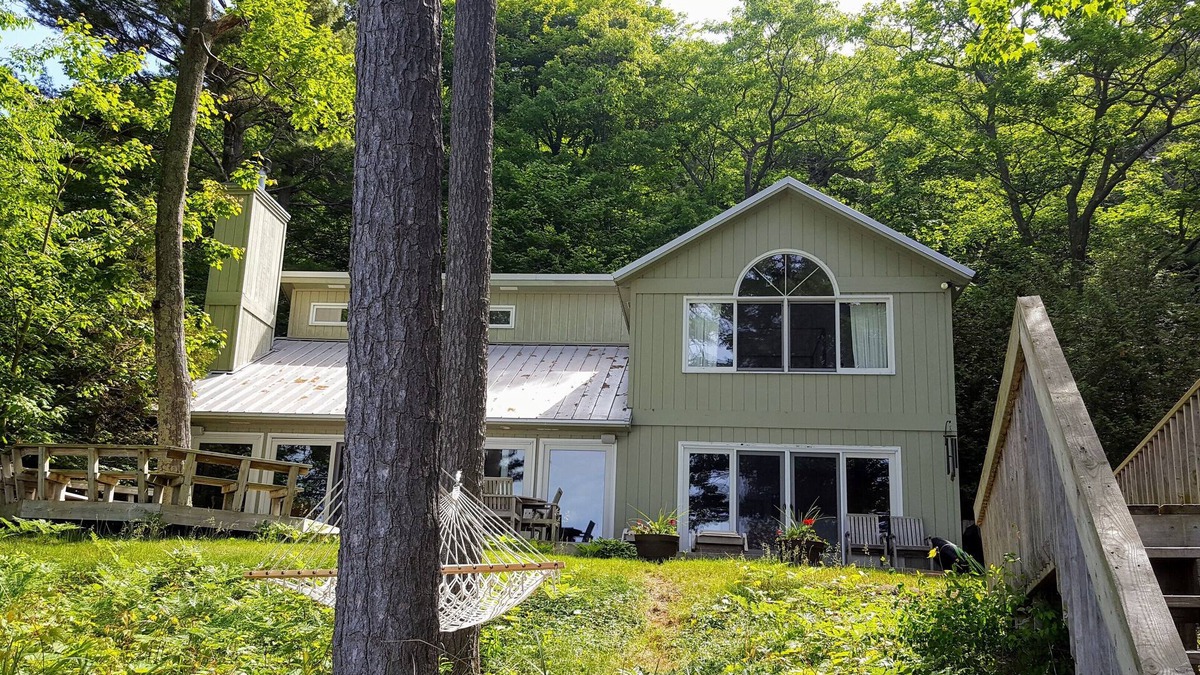 Shelby Cottage | Spectacular view of Lake Michigan from inside and the deck