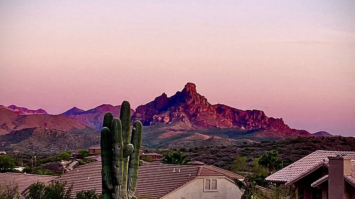 Fountain Hills House | Spectacular views: Private master suite in Fountain Hills