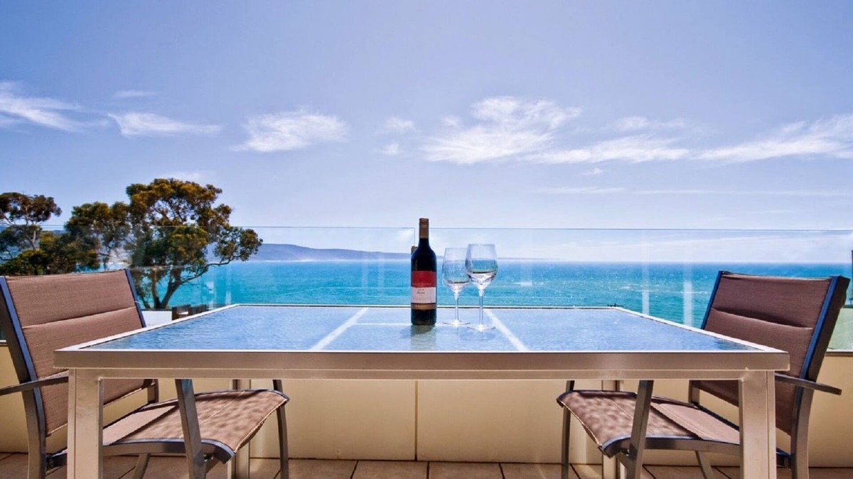 Lorne Apartment | Spectacular Views Apartment: Bay Panorama