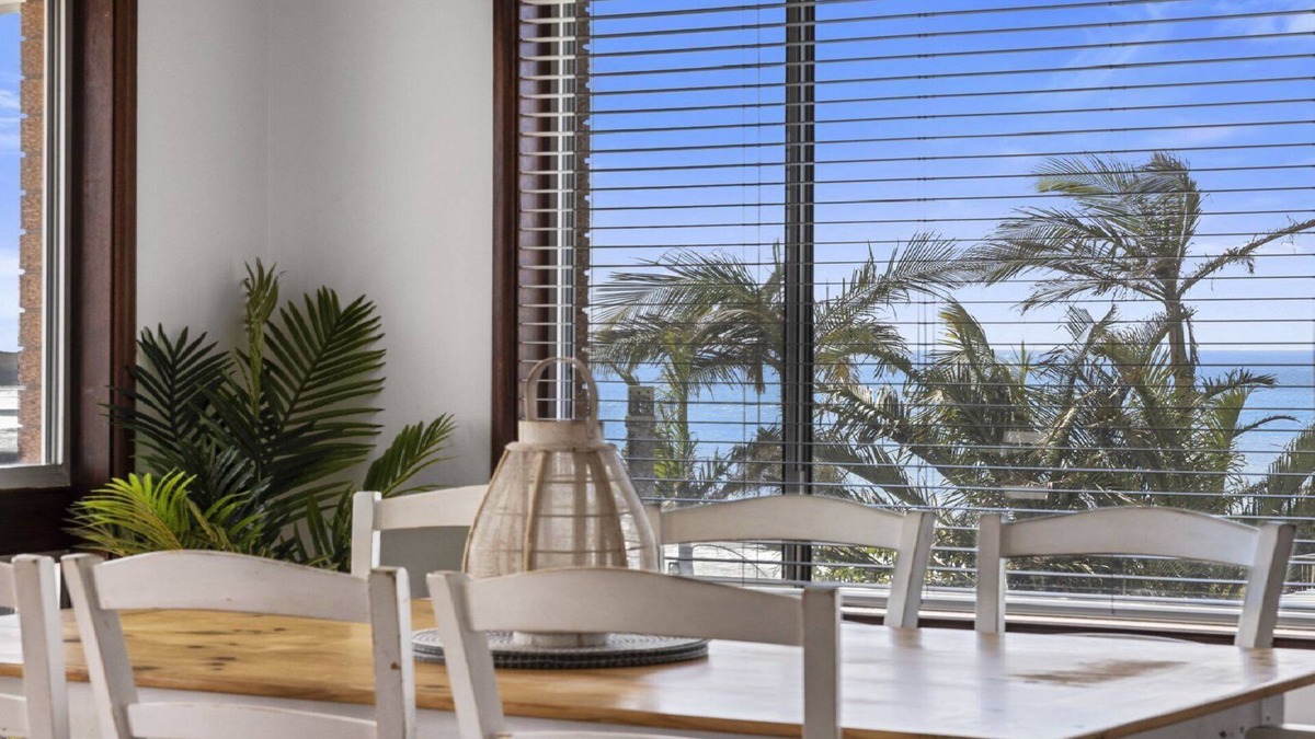 Emerald Beach House | Spectacular views without the huge price tag! Walk