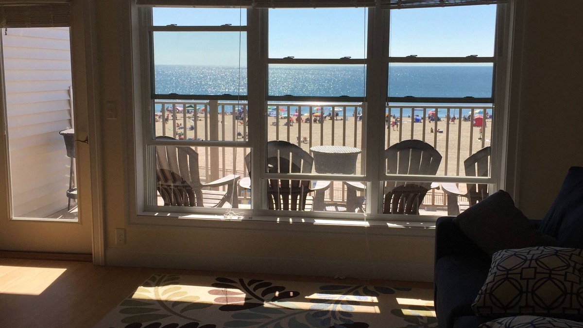Hampton Condo | Spectacular Views From Beachfront Condo