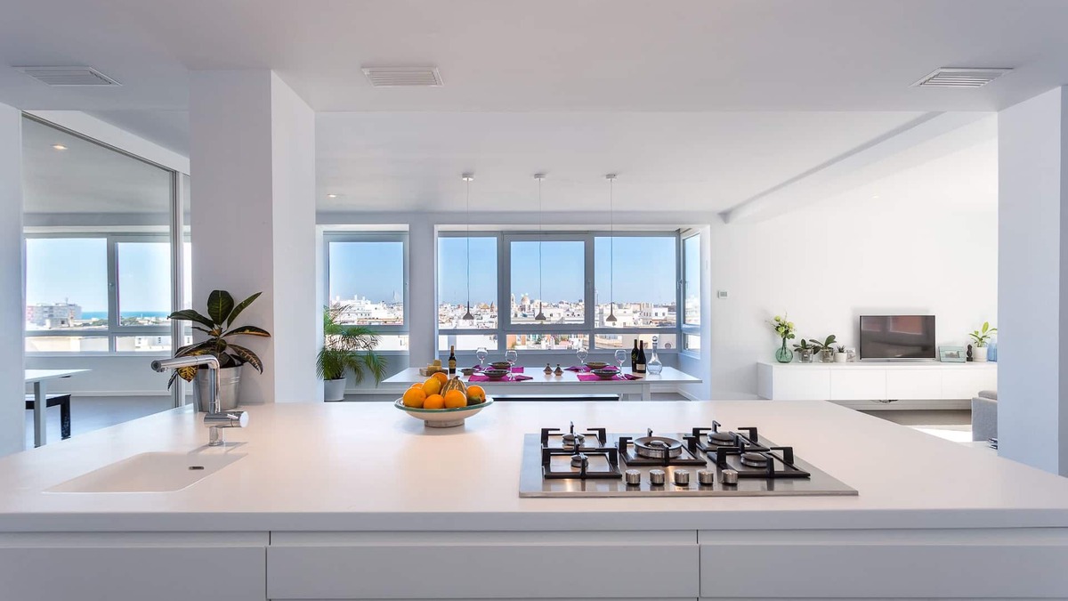 Old Town Apartment | SPECTACULAR VIEWS (+ garage)