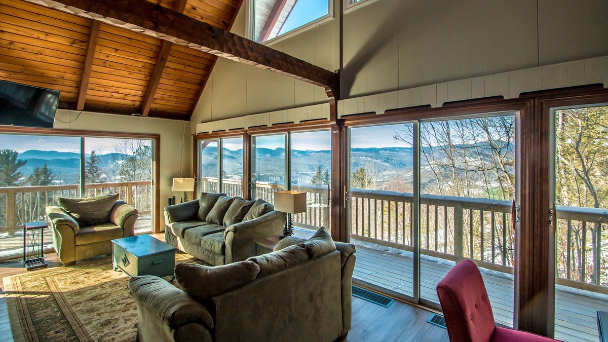 Jackson House | Spectacular Views Large Deck Three Floors with bedrooms/bathrooms on each floor