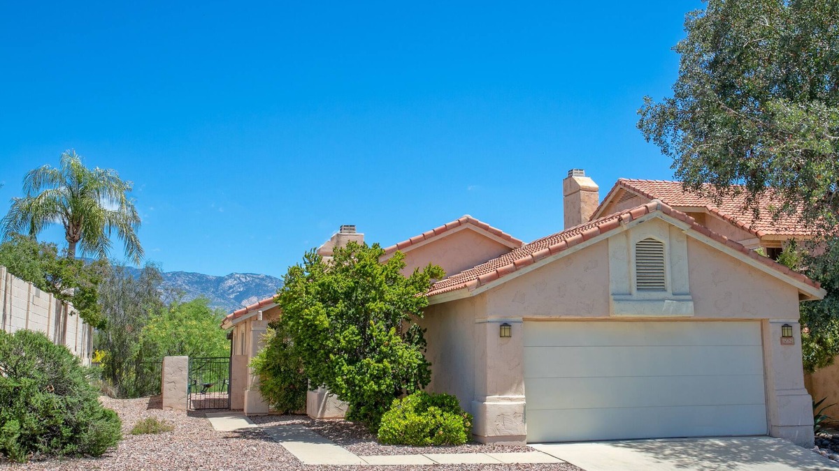 Copper Creek House | Spectacular Views Of Catalina Mtns, Home Away From Home in Oro Valley