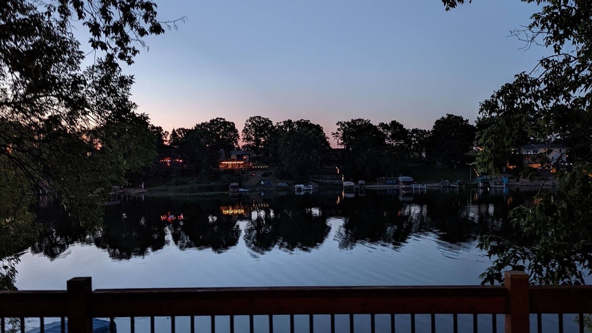 Annandale Cabin | Spectacular views-sleeps 10