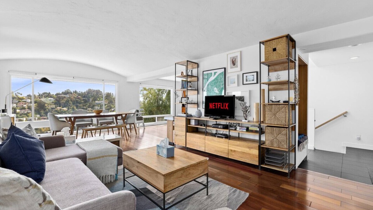 Los Feliz House | Spectacular Views & Tranquil Retreat in Los Feliz