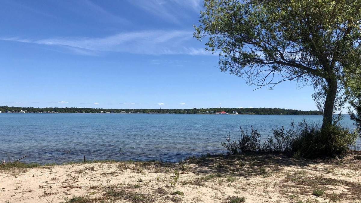 Beaver Island House | Spectacular Views of Paradise Bay